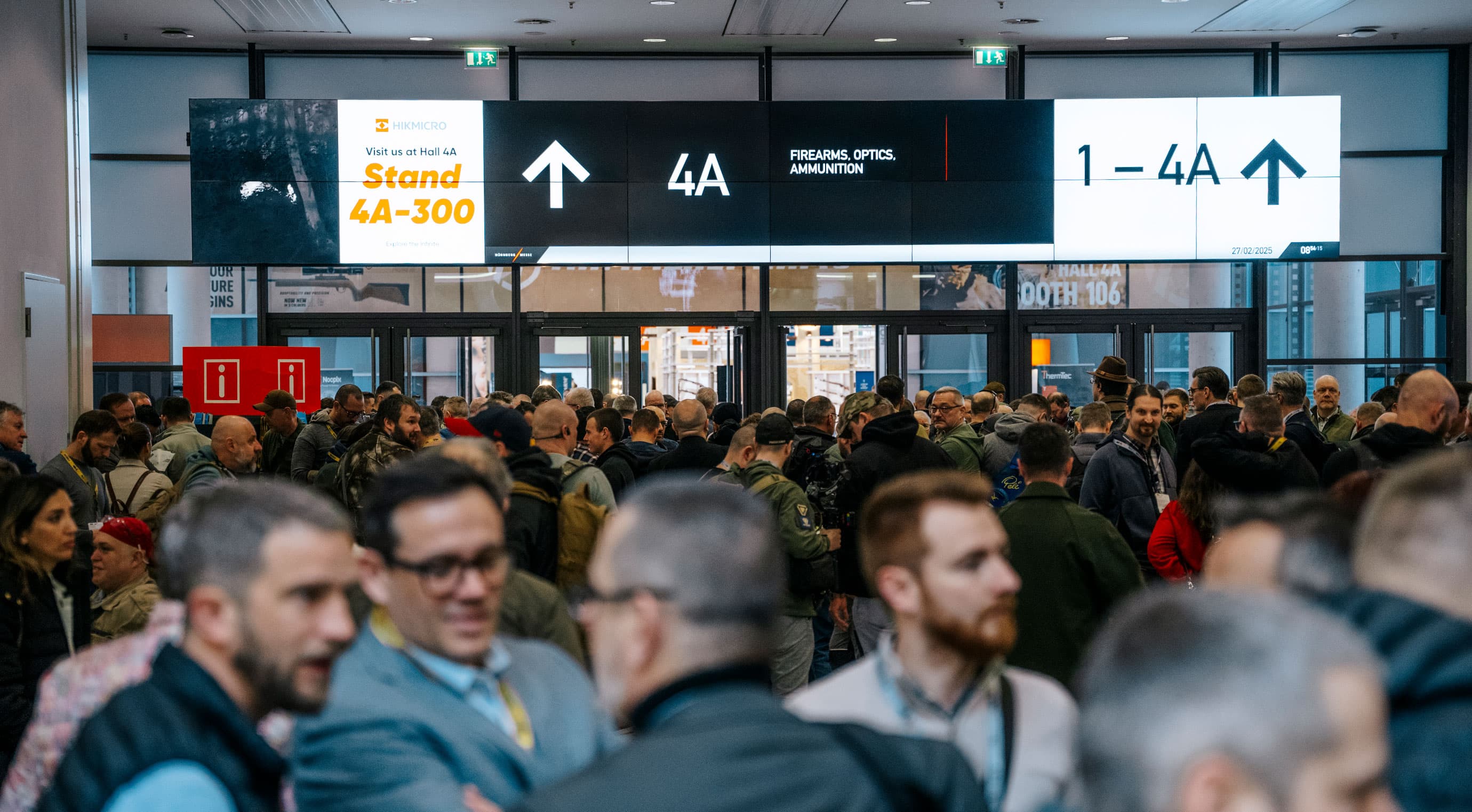 Visitor flow to hall 4A